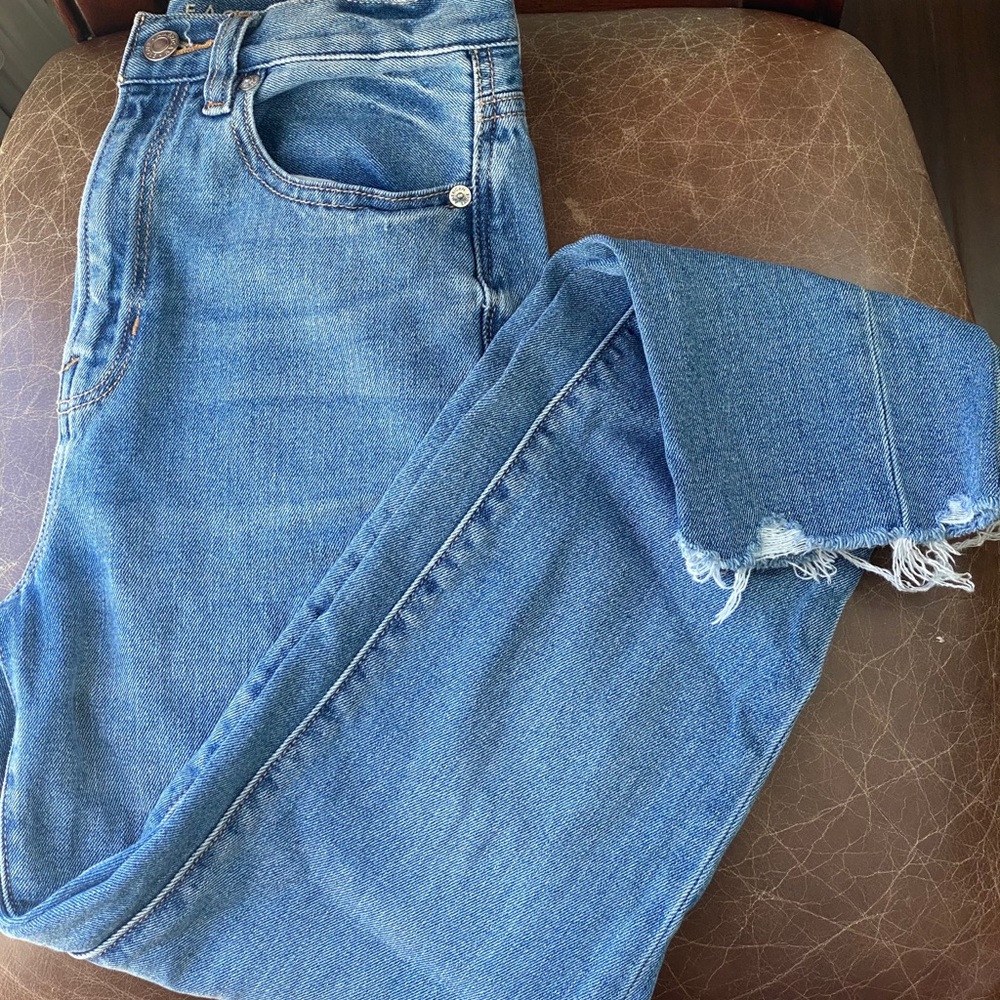 American eagle mom jeans